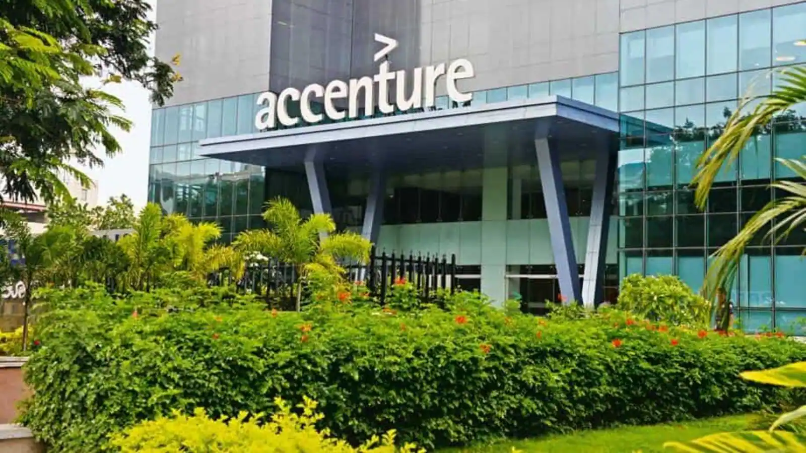 Accenture Entry Level hiring for Application Tech Support